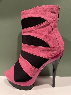 The Highest Heel Highest Heel LUX-41 5" Open Toe Ankle Bootie Fuschia - Size 9